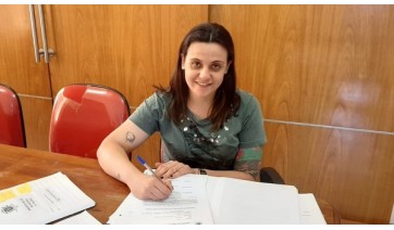 Mariana Valentim renunciou ao mandato de vereadora na Câmara Municipal de Lucélia (Redes Sociais).