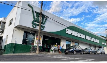 Em Lucélia, Supermercado Santa Terezinha faz 26 anos com sorteio de três motos e uma TV neste sábado