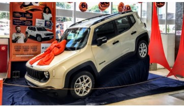 Automóvel Jeep Renegade é avaliado em R$ 92.403,00. Ganhadora é de Adamantina (Foto: Siga Mais).