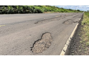 Vicinal do Salto Botelho: novo recape de R$ 21,7 milh�es tem dezenas de pontos cr�ticos e crateras