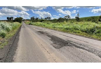 Vicinal do Salto Botelho: novo recape de R$ 21,7 milh�es tem dezenas de pontos cr�ticos e crateras