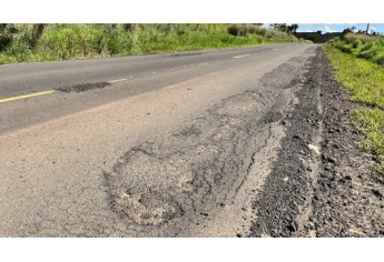 Vicinal do Salto Botelho: novo recape de R$ 21,7 milh�es tem dezenas de pontos cr�ticos e crateras
