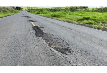 Vicinal do Salto Botelho: novo recape de R$ 21,7 milh�es tem dezenas de pontos cr�ticos e crateras