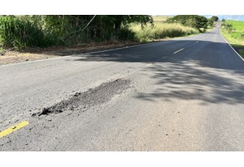 Vicinal do Salto Botelho: novo recape de R$ 21,7 milh�es tem dezenas de pontos cr�ticos e crateras
