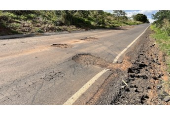 Vicinal do Salto Botelho: novo recape de R$ 21,7 milh�es tem dezenas de pontos cr�ticos e crateras