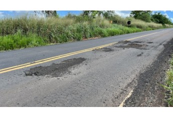 Vicinal do Salto Botelho: novo recape de R$ 21,7 milh�es tem dezenas de pontos cr�ticos e crateras