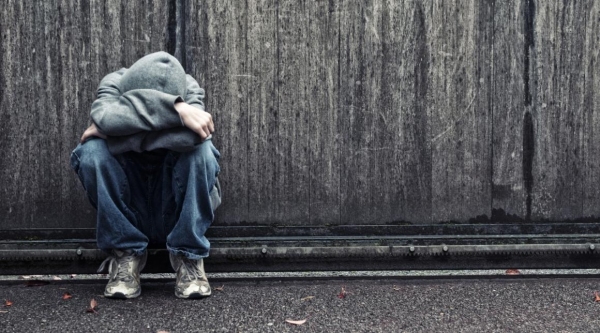 Nesta �poca de isolamento social todos devem estar mais atentos �s viol�ncias que s�o praticadas contra as crian�as e adolescentes, pois estas se encontram sem a prote��o das institui��es como creches, escolas e projetos sociais, adverte Aprocaf (Ilustra��o).