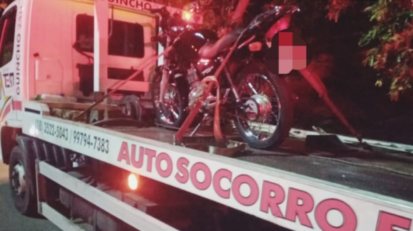 Moto foi apreendida em Luc�lia e recolhida ao p�tio, em Adamantina (Cedida/PM).