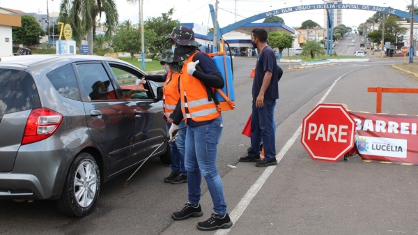 Barreira sanit�ria instalada na via de acesso principal da cidade (Divulga��o/PML).