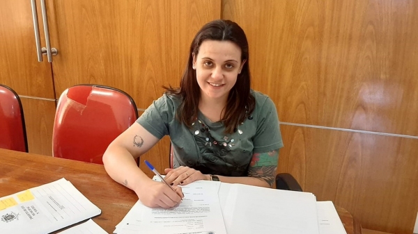 Mariana Valentim renunciou ao mandato de vereadora na Câmara Municipal de Lucélia (Redes Sociais).