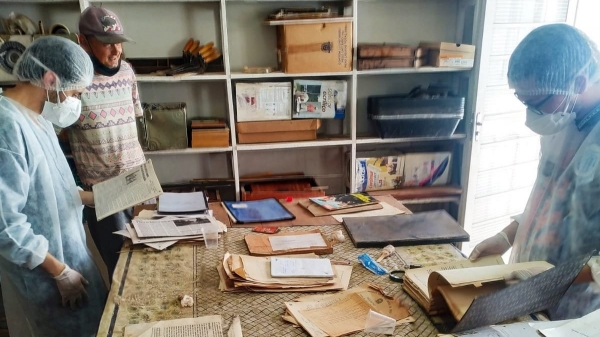Buscas por documentos no antigo pr�dio da Prefeitura, ao lado do Conselho Tutelar (Divulga��o).