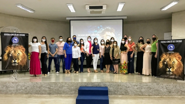 Apresenta��o da chegada do Sistema Anglo de Ensino � Escola Crist� de Adamantina (Foto: Siga Mais).