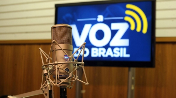 A Voz do Brasil � o programa de r�dio mais antigo do pa�s e do hemisf�rio sul ainda em execu��o (Foto: Marcello Casal Jr/Ag�ncia Brasil).