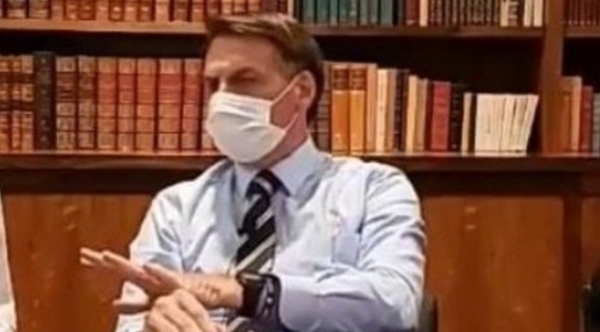 Bolsonaro volta atr�s e exclui da Medida Provis�ria trecho que autorizava suspender contrato de trabalho pelo per�odo de quatro meses (Reprodu��o).