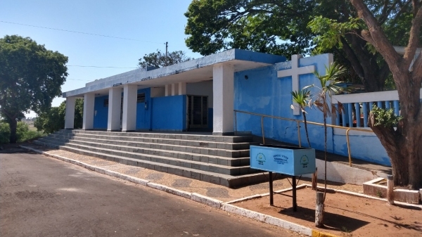 Corpo da mulher teve sepultamento direto, no Cemit�rio Municipal de Luc�lia (Foto: PML).