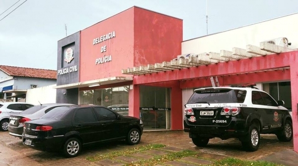 Delegacia da Pol�cia Civil de Luc�lia (Arquivo/Siga Mais).