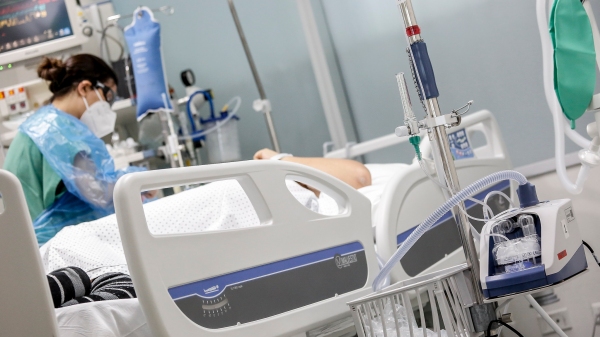 Os 338 novos leitos ser�o 171 de enfermaria e 167 de terapia intensiva (Alejandra De Lucca V./Minsal/Fotos P�blicas).