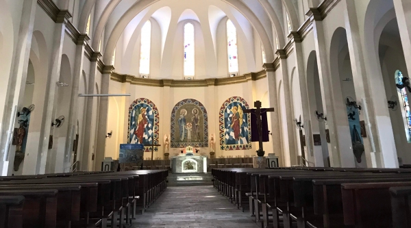 Igreja Matriz da Sagrada Fam�lia, em Luc�lia: decis�o suspende celebra��es religiosas no esfor�o de evitar aglomera��o nas igrejas e nas atividades da Diocese de Mar�lia (Foto: Aqui Luc�lia)).