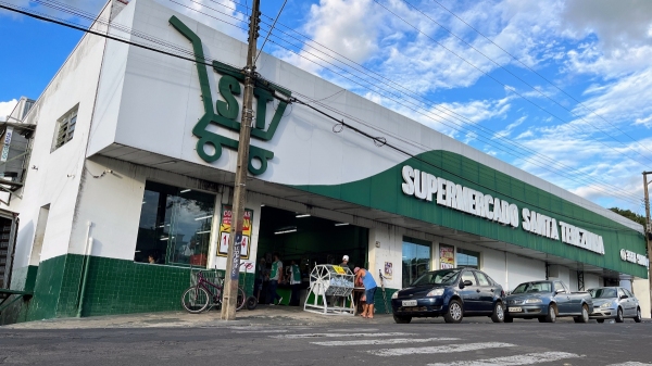 Supermercado Santa Terezinha faz 26 anos  (Siga Mais).