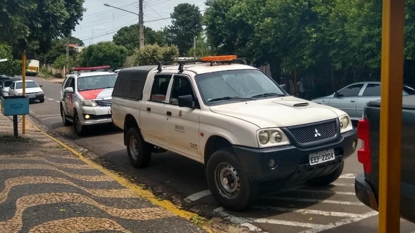 Primeiras doses da Coronavac chegam a Luc�lia com escolta policial (Assessoria de Imprensa PML).