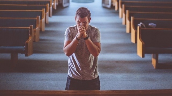Capacidade m�xima de ocupa��o dos templos religiosos, nas celebra��es presenciais, foi fixada ao limite de 25% do p�blico (Imagem de Pexels por Pixabay).