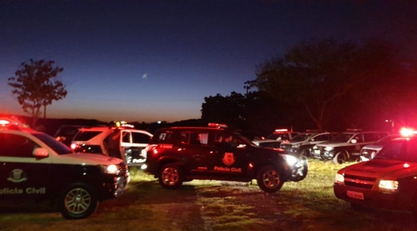 Opera��o foi nas primeiras horas da manh� desta quinta-feira, realizada pela Policia Civil nas cidades de Osvaldo Cruz, Parapu� e In�bia Paulista (Fotos: Pol�cia Civil).