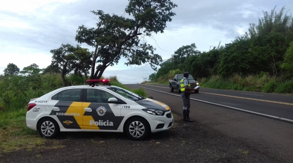 PM Rodovi�ria vai fiscalizar o tr�nsito nas rodovias da regi�o, com o objetivo de promover a defesa da vida e integridade f�sica dos usu�rios (Cedida/PM Rodovi�ria).