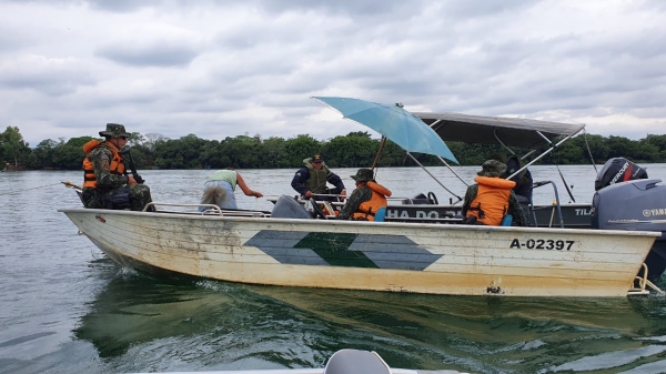 Rios na Bacia Hidrogr�fica do Rio Paran� est�o com restri��es para a pesca, neste per�odo da piracema. Fiscaliza��o � intensificada pela Pol�cia Militar Ambiental (Foto: Divulga��o/PM Ambiental).