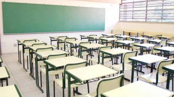 Sem aulas na rede municipal de ensino, calend�rio escolar � reajustado, face ao per�odo de restri��es ao novo coronav�rus (Ilustra��o).