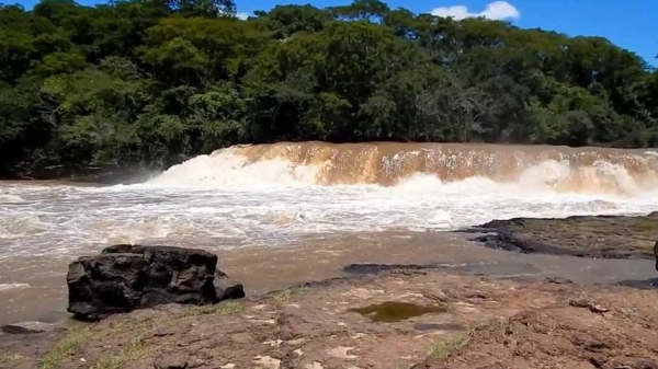 Salto Botelho � principal paisagem tur�stica de Luc�lia (Cedida).