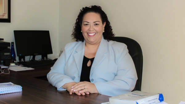 Tati Gulhermino, eleita prefeita de Luc�lia (Divulga��o).