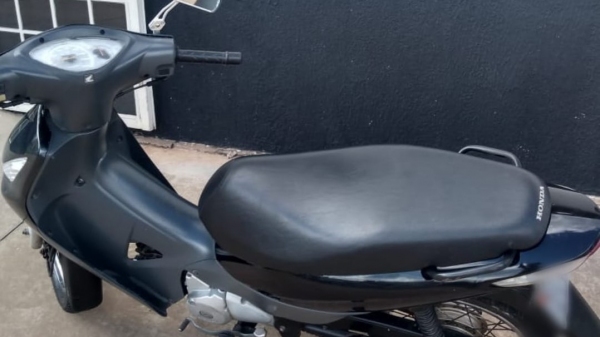 Moto foi recuperada em Osvaldo Cruz (Divulgação/PM).