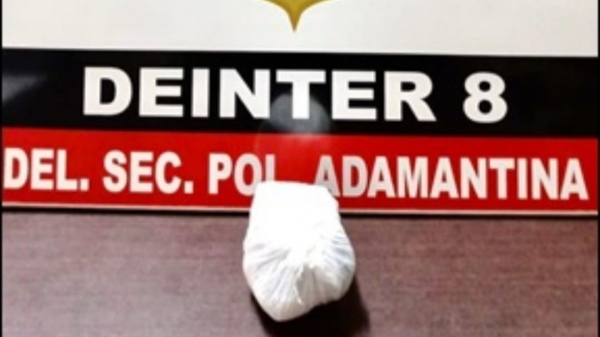 Droga apreendida: 74 gramas de cocaína (Divulgação/Polícia Civil).